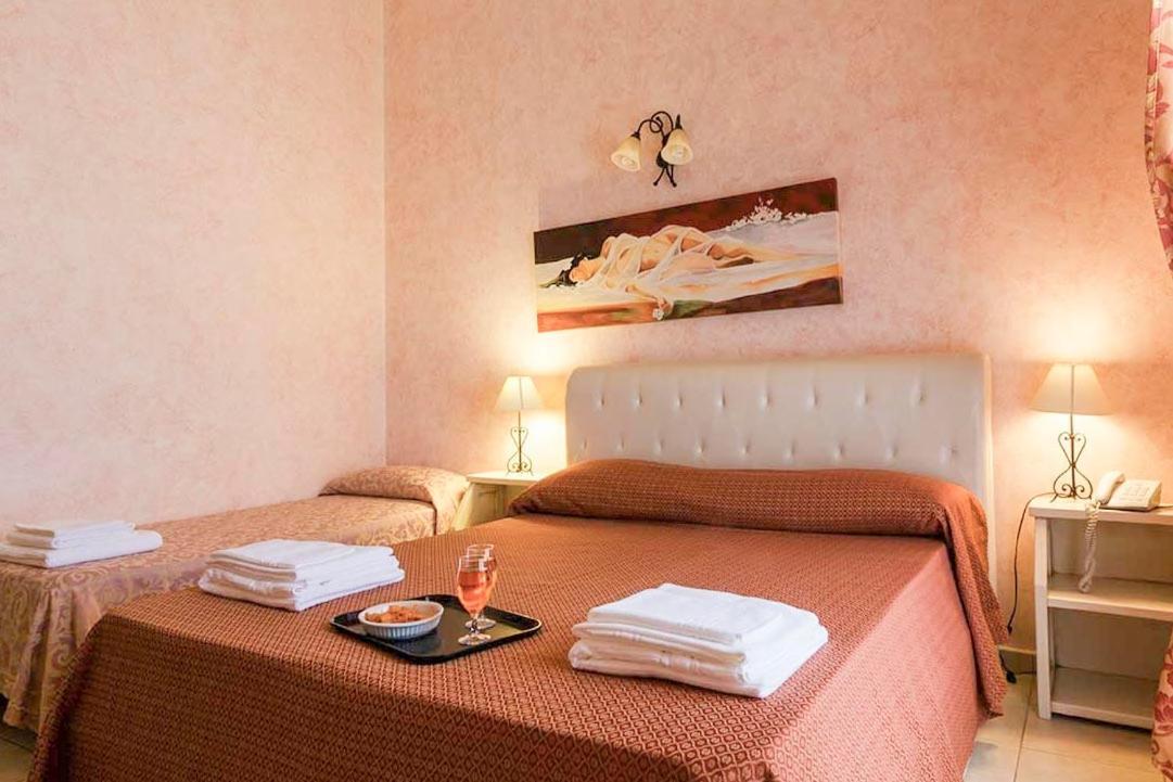 מרינה די פסקולוזה Hotel Salento Gold Beach מראה חיצוני תמונה
