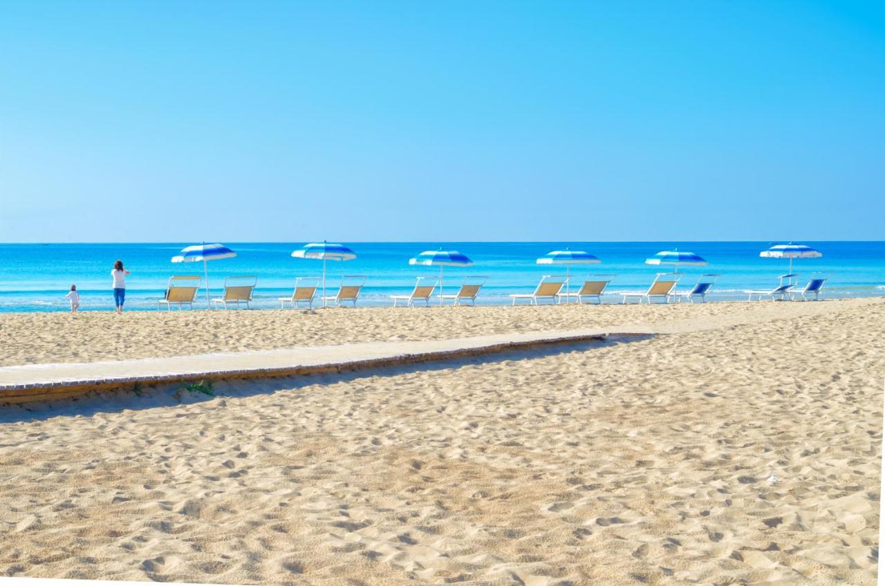 מרינה די פסקולוזה Hotel Salento Gold Beach מראה חיצוני תמונה